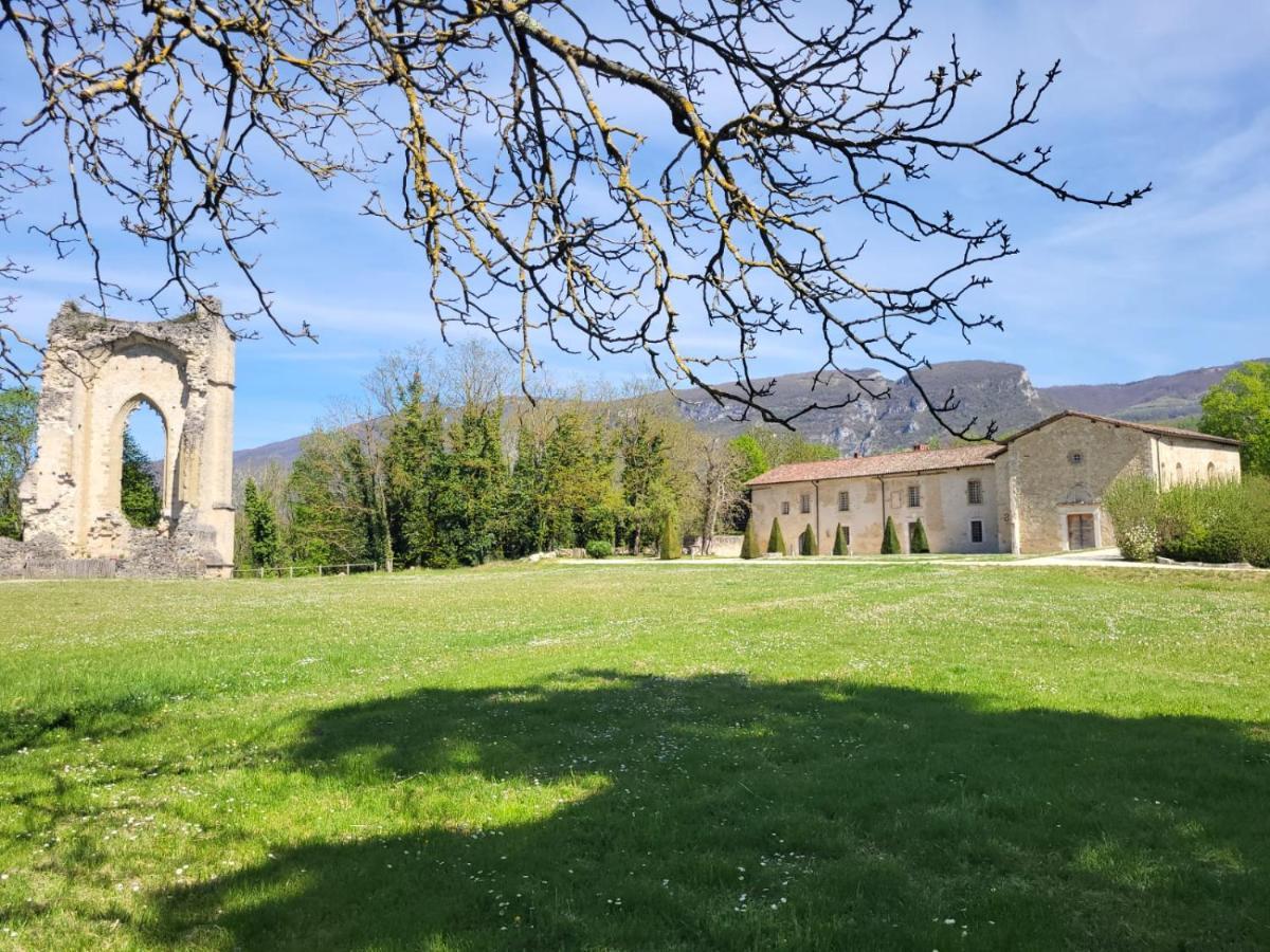 Au Pied Du Vercors Tout Est Permis La Riviere  Buitenkant foto