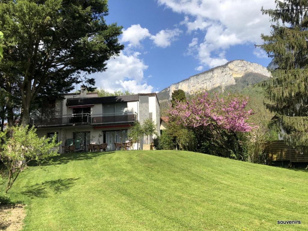 Au Pied Du Vercors Tout Est Permis La Riviere  Buitenkant foto